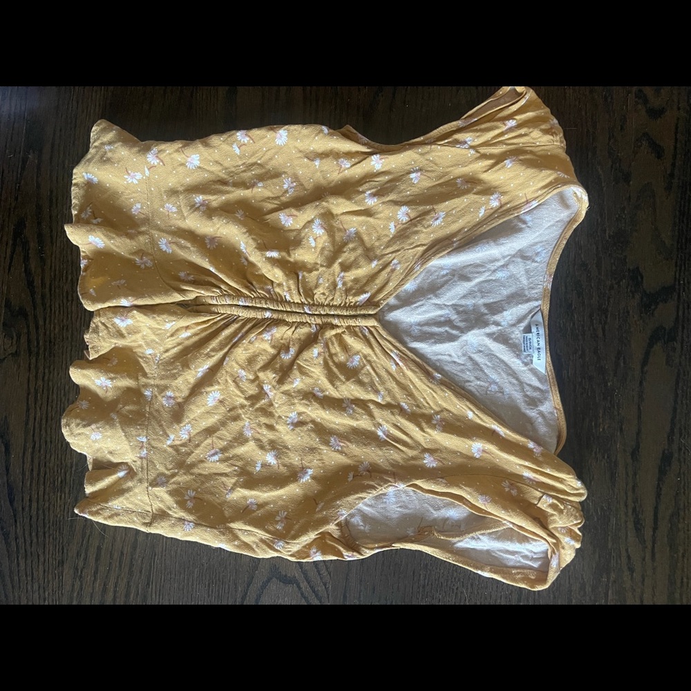 AMERICAN EAGLE YELLOW TOP